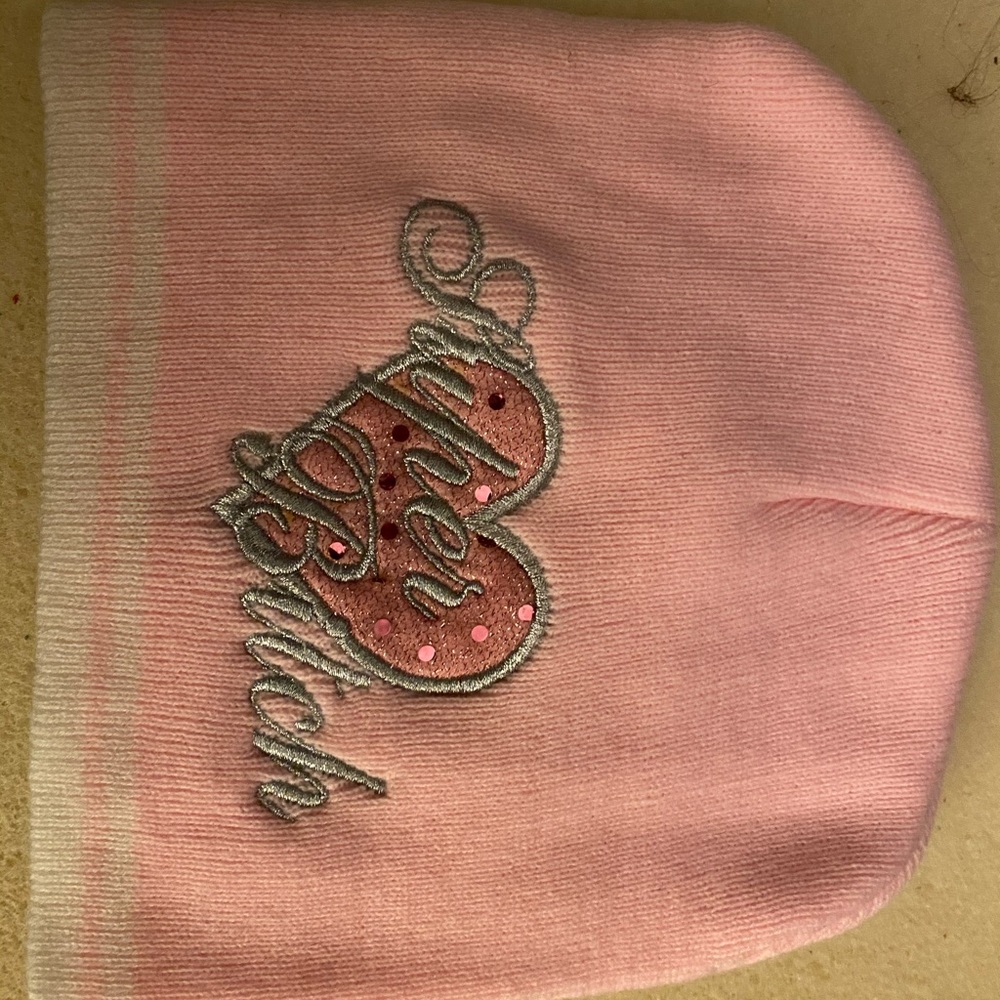 SUPER BITCH PINK BEANIE